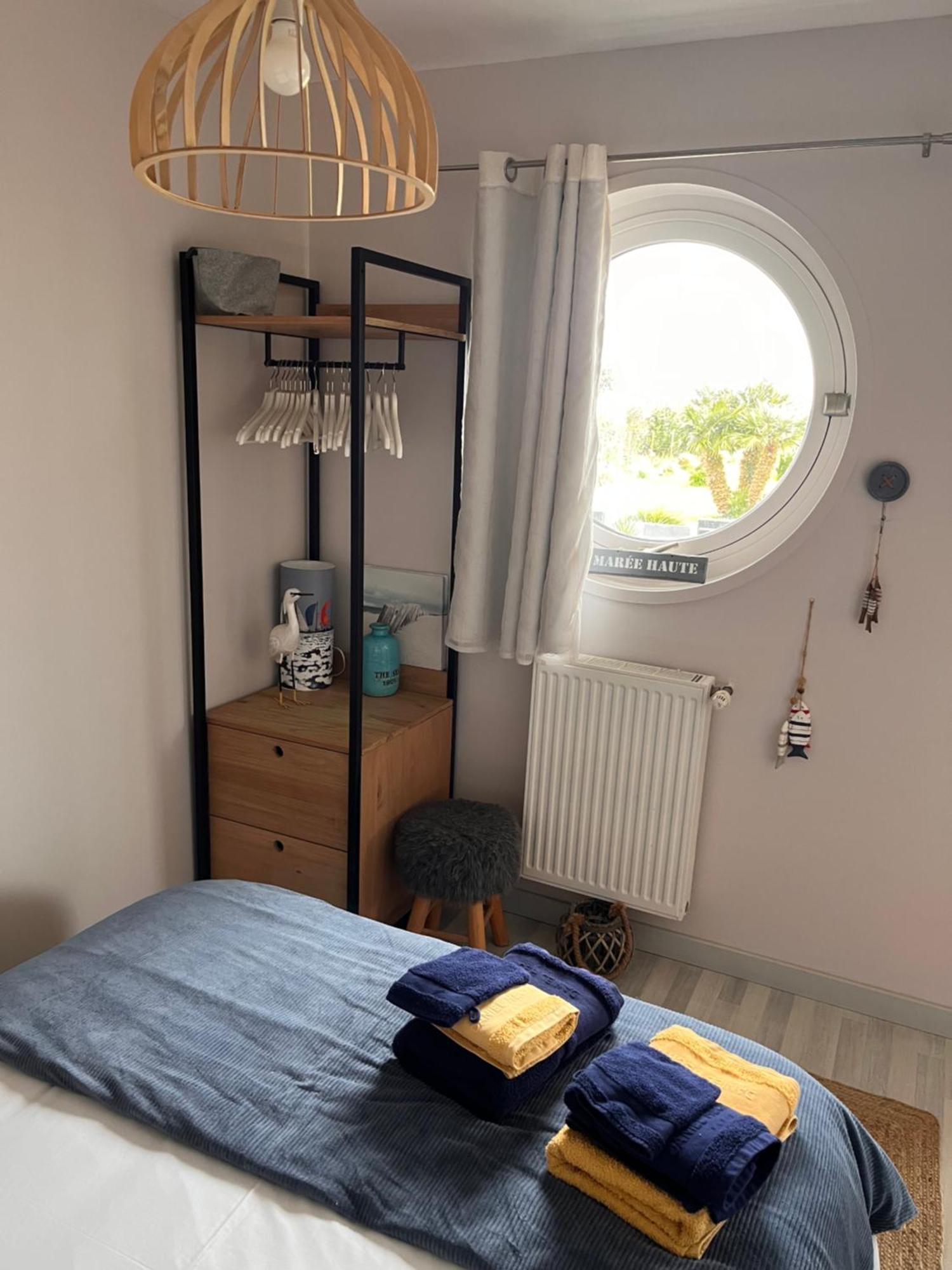 La Maison Bateau Au Bord De Mer Guisseny ภายนอก รูปภาพ
